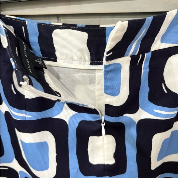Banana Republic Blue and White A-Line Skirt, Size 0 - Picture 4 of 8